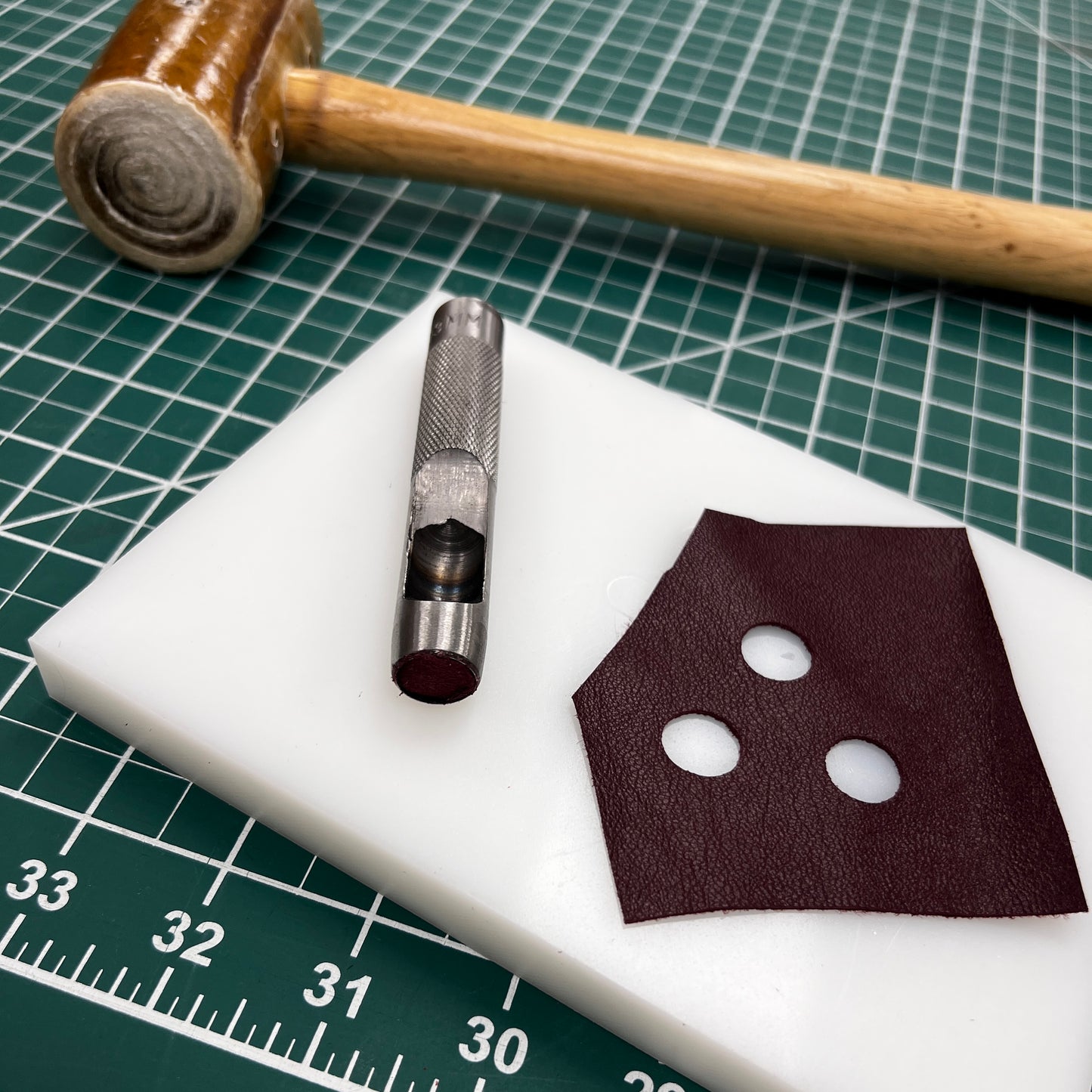 ½" (13mm) Round Hole Punch image 2