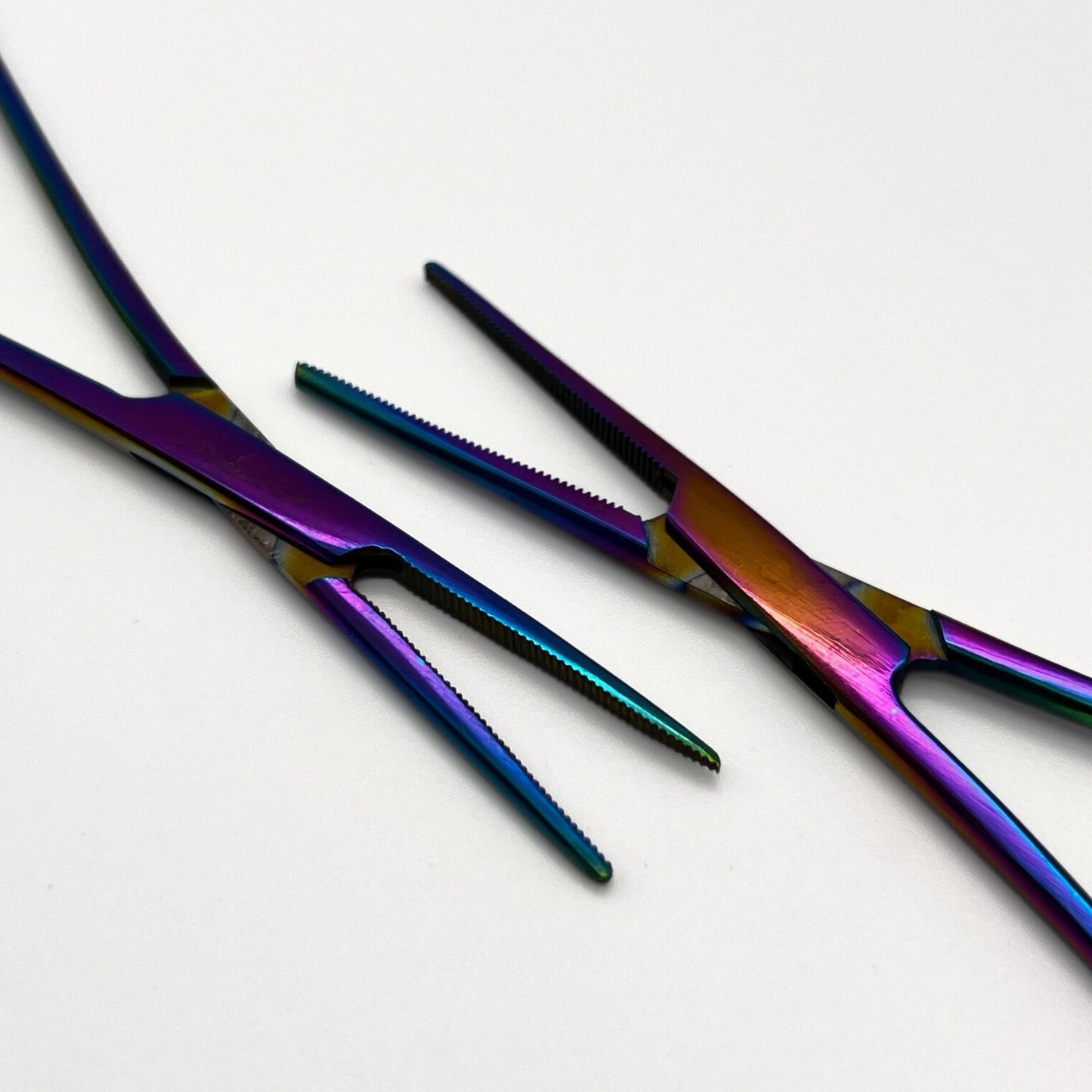 5.5" Prismatic Rainbow Hemostat image 2