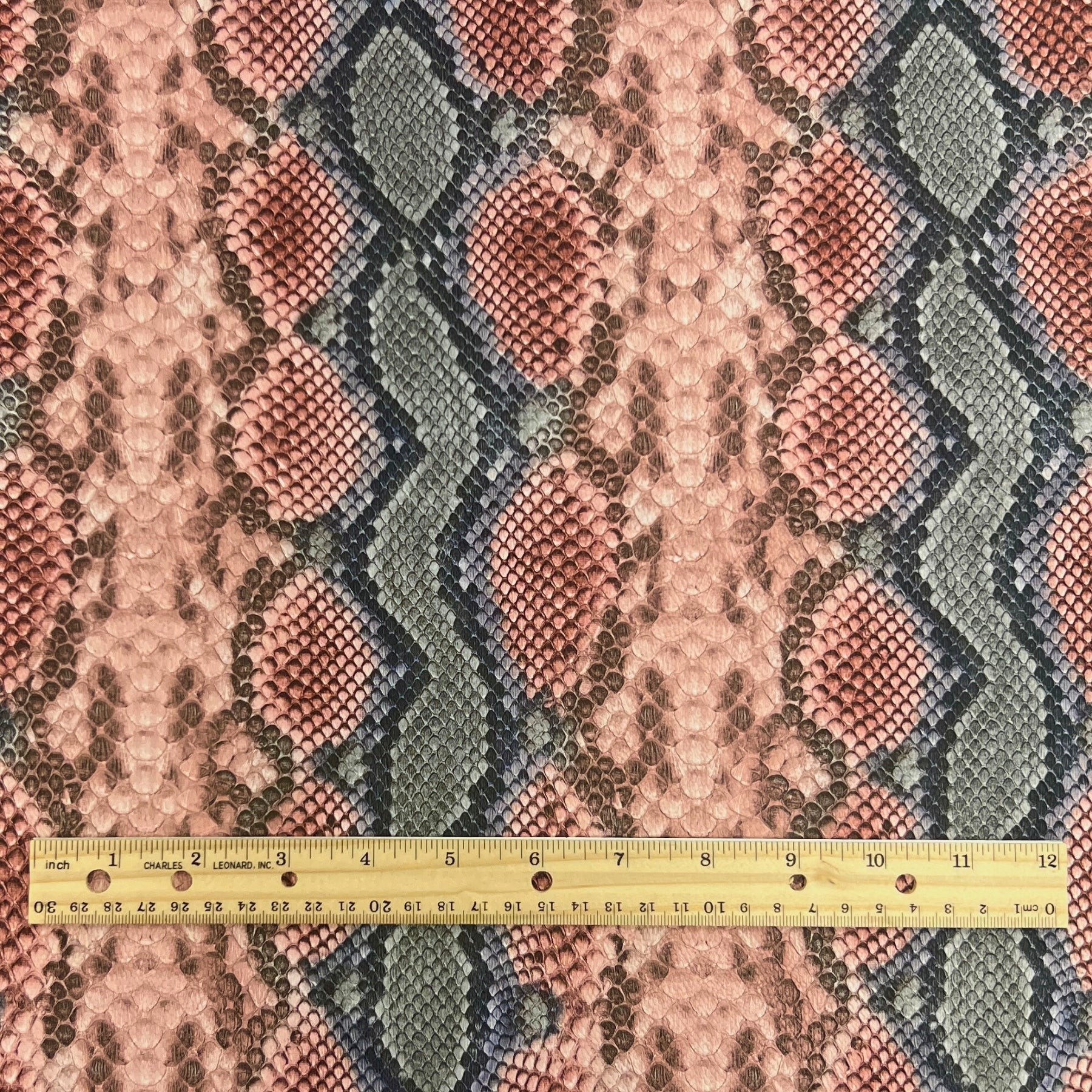 Vinyl | Light-Weight Snake image 2