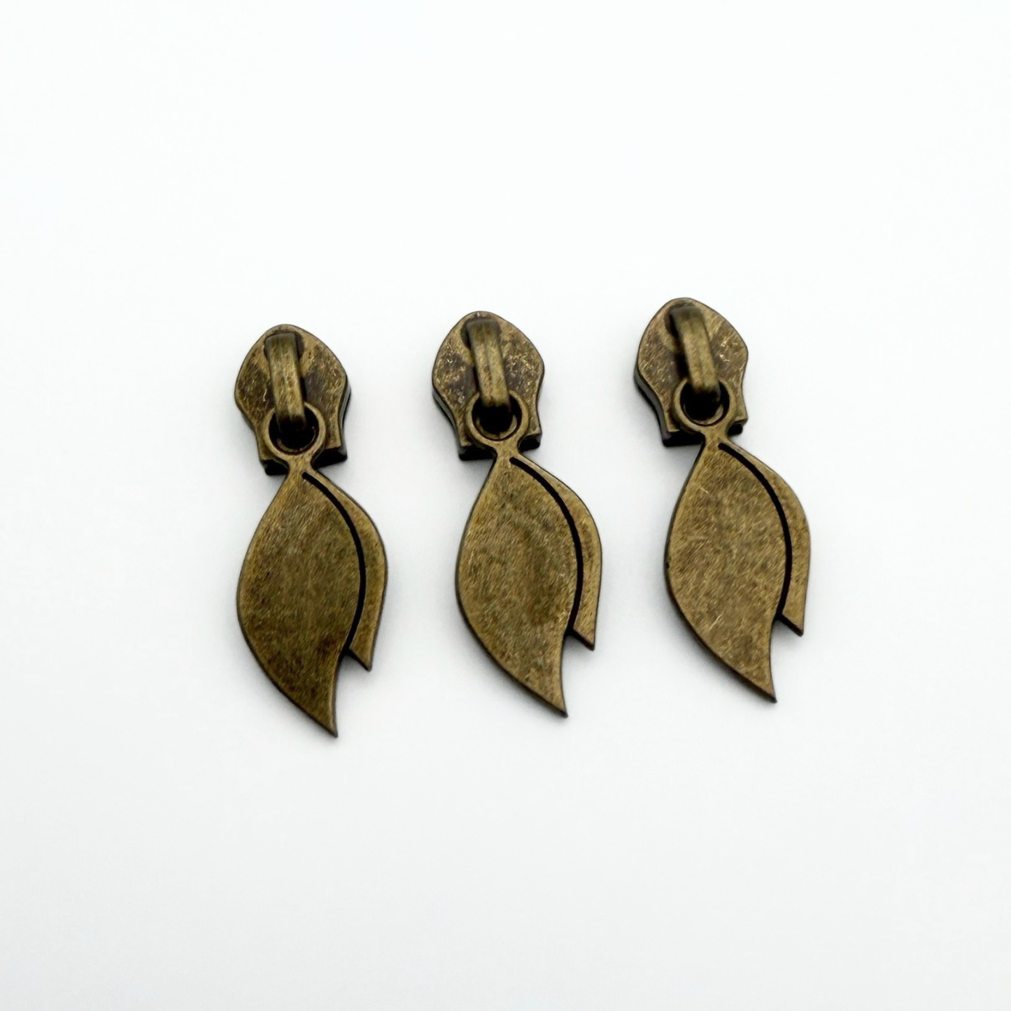 #5 Zipper Pulls – Leaf