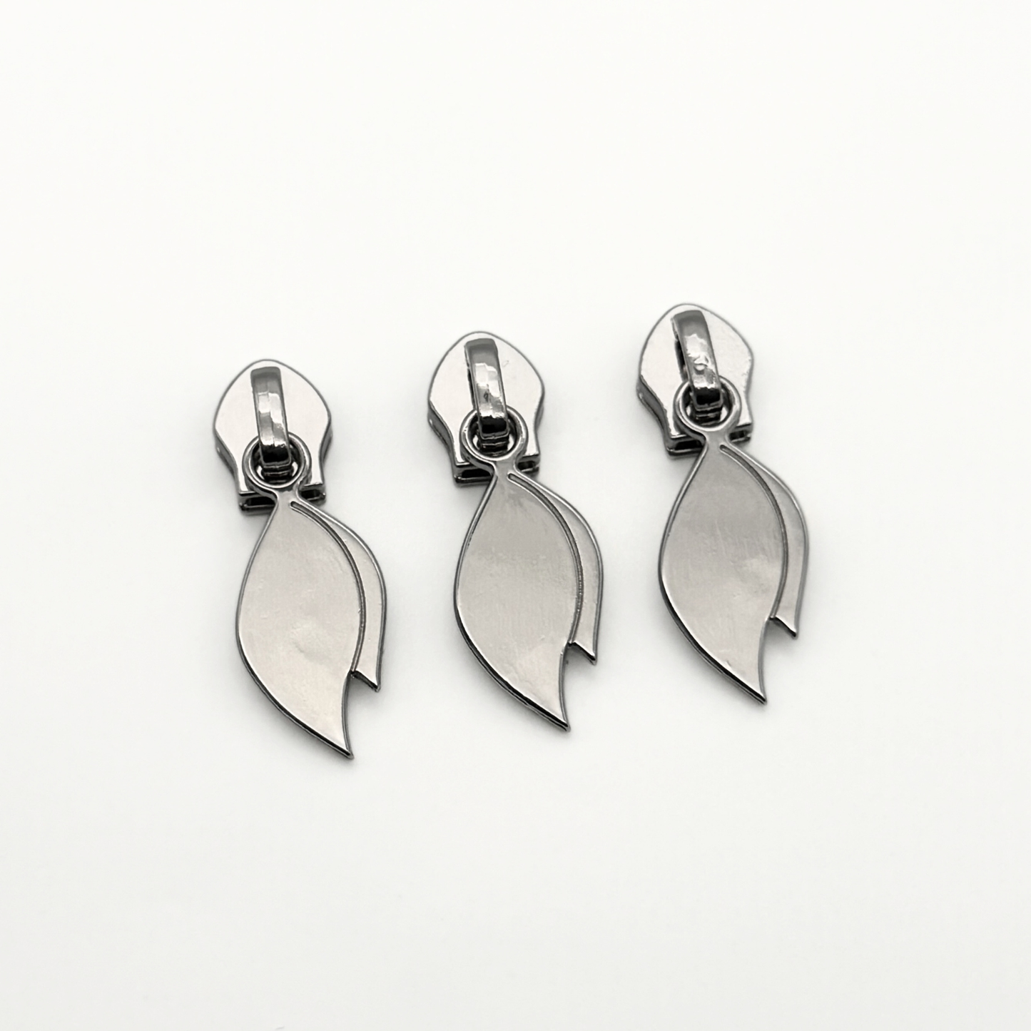 #5 Zipper Pulls – Leaf