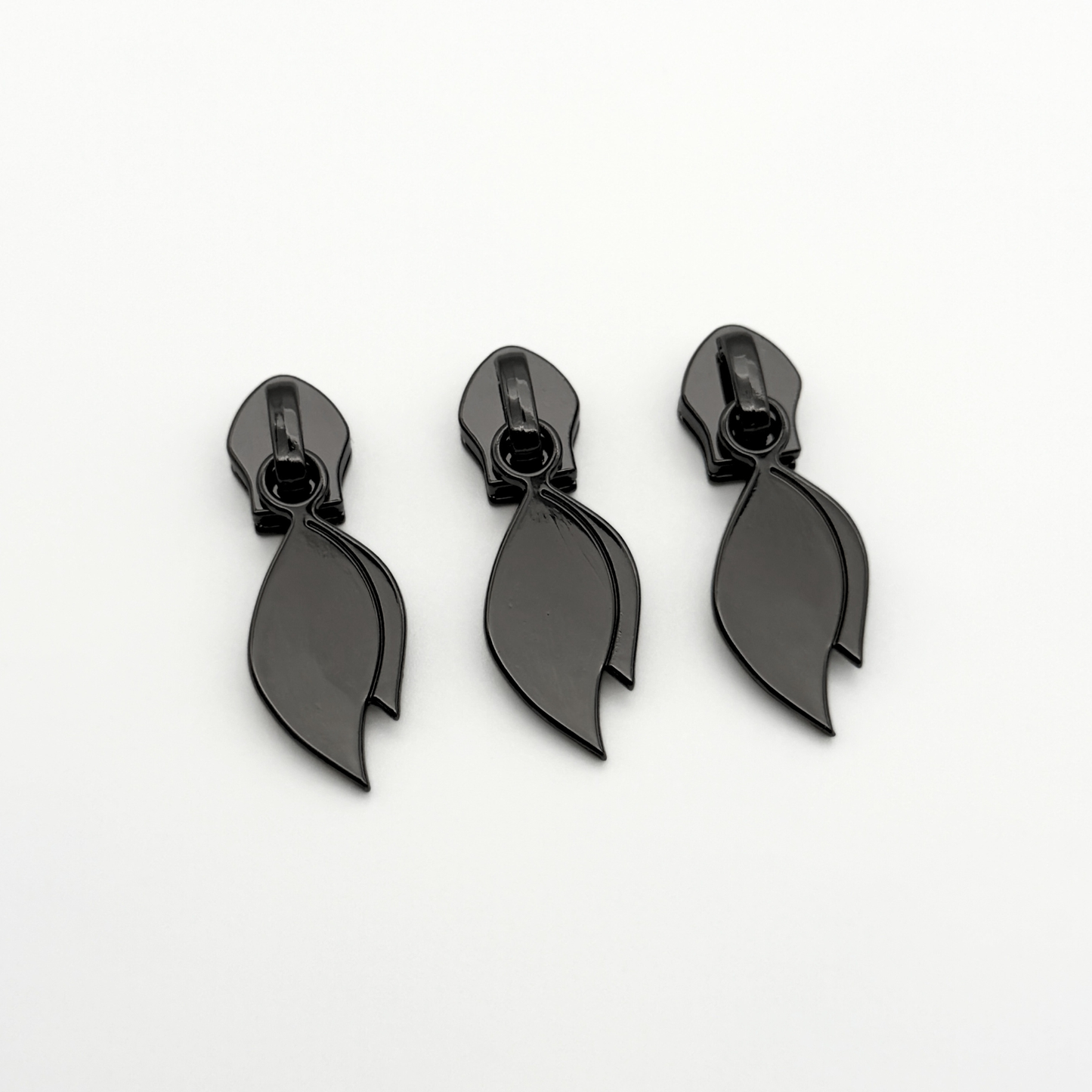 #5 Zipper Pulls – Leaf
