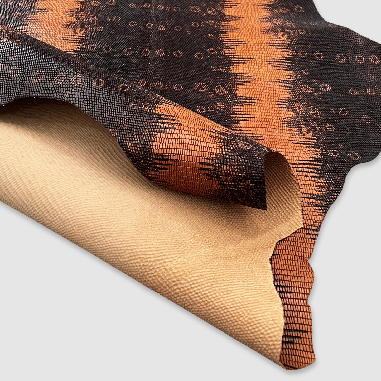 Embossed Ring Lizard Italian Leather – Perfect for the AllyBee