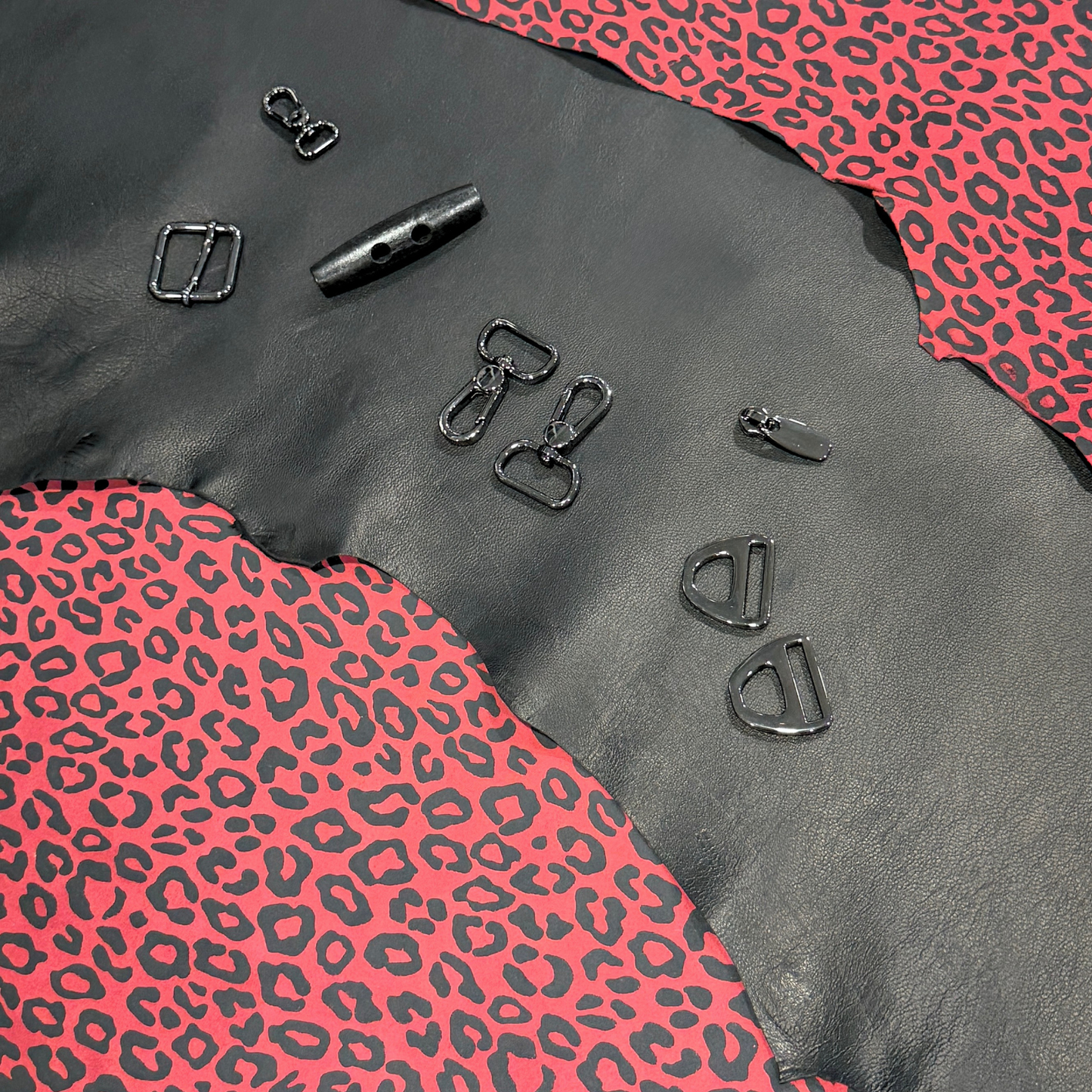 The Willa – Limited Edition Leather Bundle
