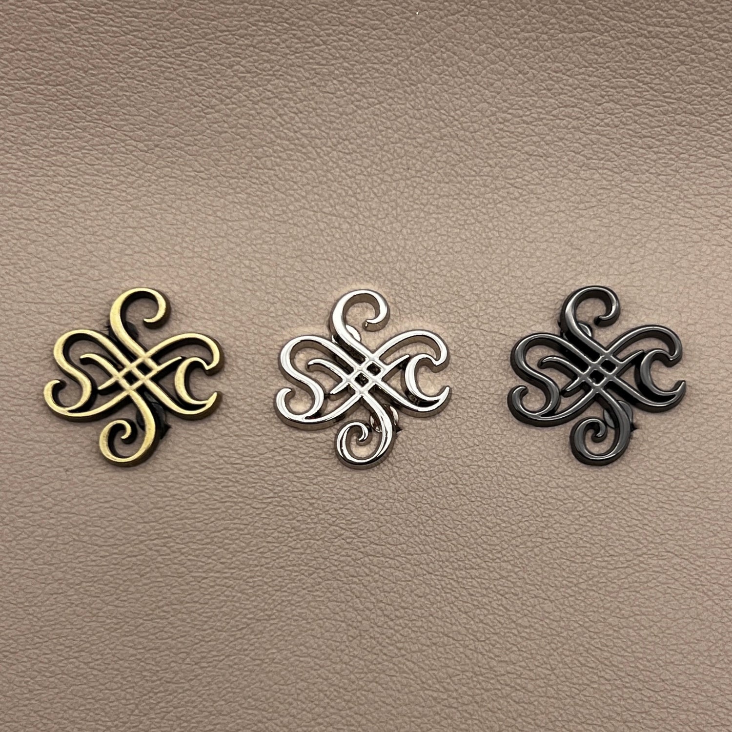 Signature Scroll Motif Metal Bag Tag image 0