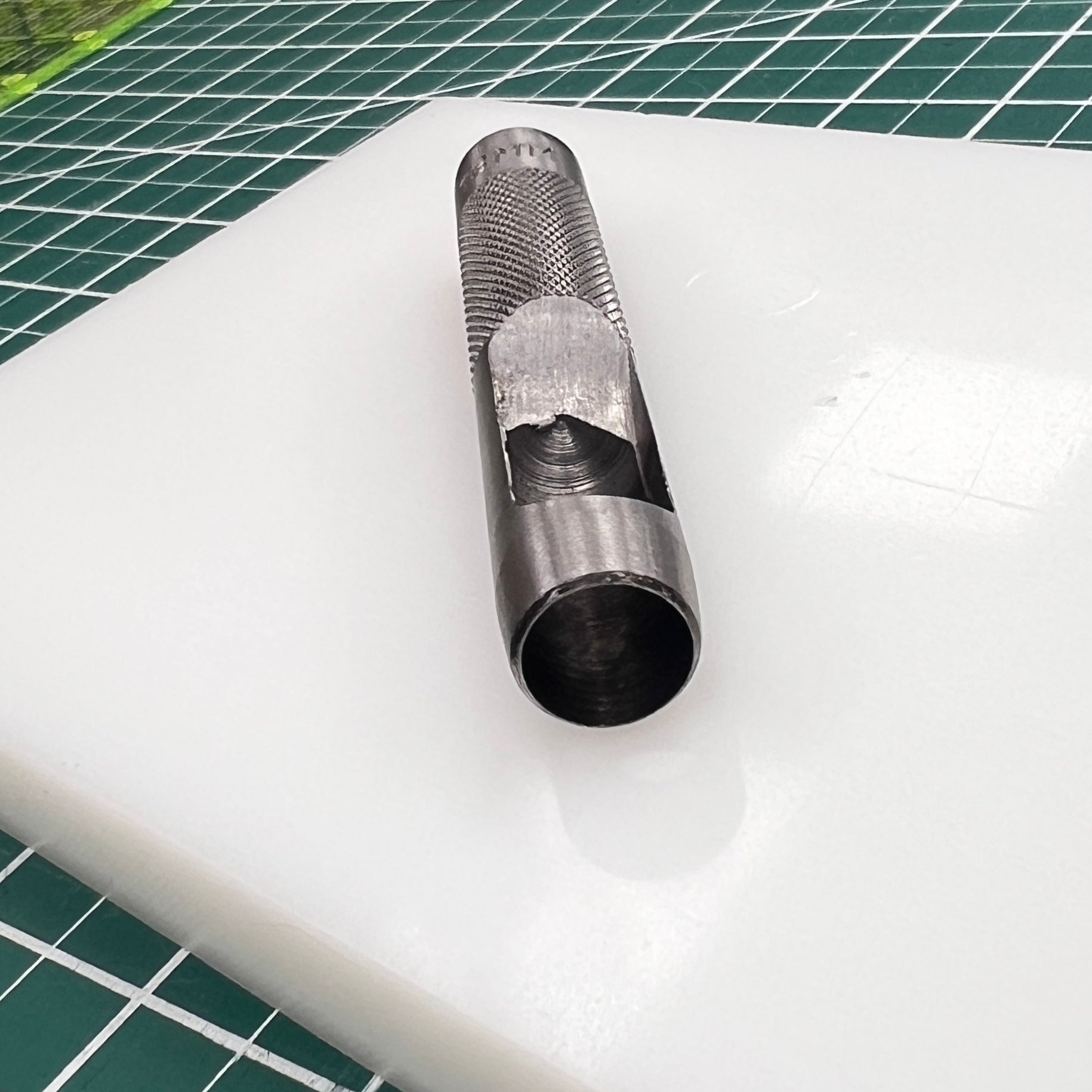 ½" (13mm) Round Hole Punch image 1