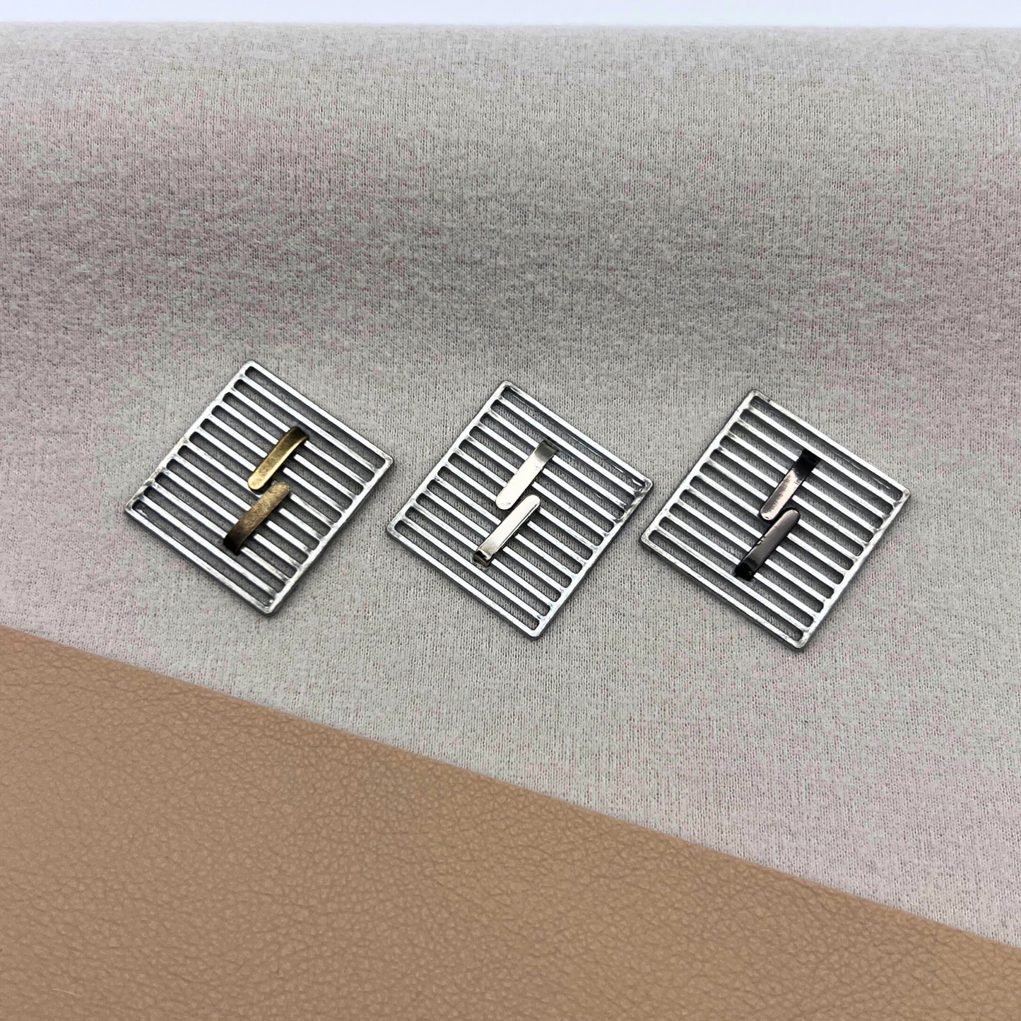 Signature Scroll Motif Metal Bag Tag image 2